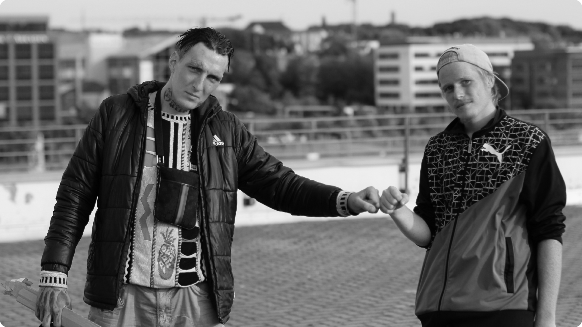 //ÜBER GRENZEN SEHEN „SZENE“